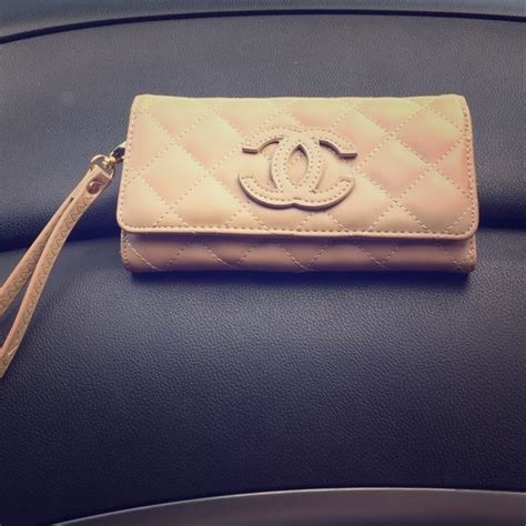 chanel wristlet wallet.